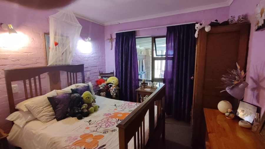 3 Bedroom Property for Sale in Stilbaai Wes Western Cape